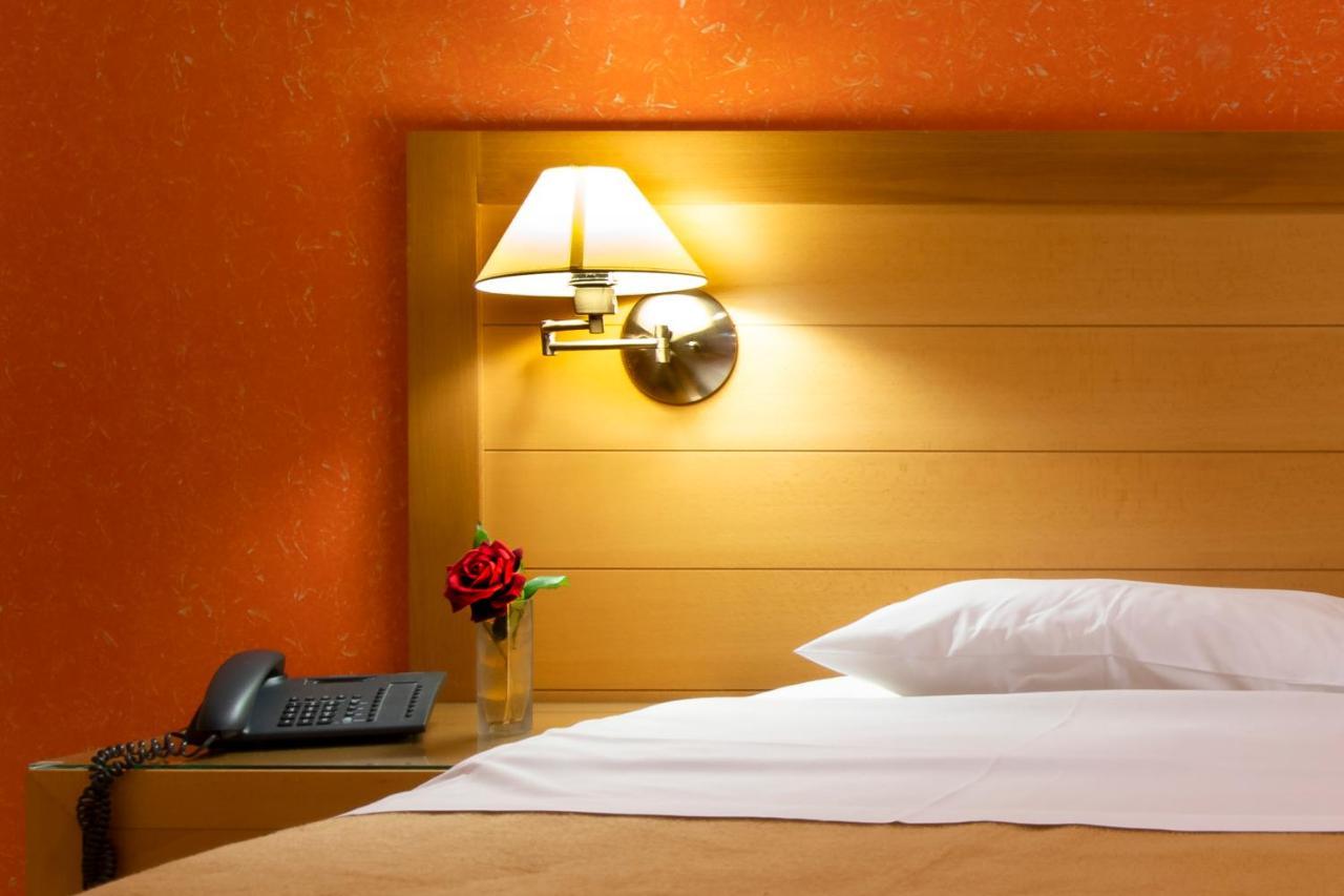 Avra Hotel Méthana Zewnętrze zdjęcie